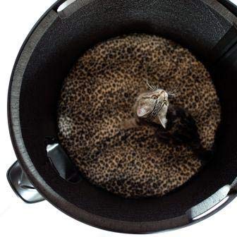 The Kitty Tube Pillow - Outdoor Insulated Cat House -Gen 4 Design