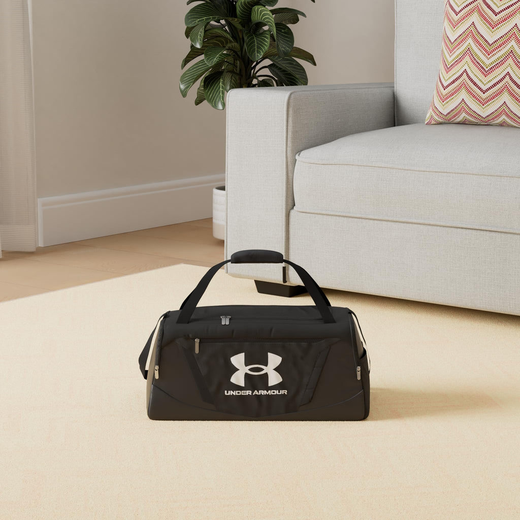 Under Armour Unisex-Adult Undeniable 5.0 Duffle , Black (001)/Metallic Silver , Small